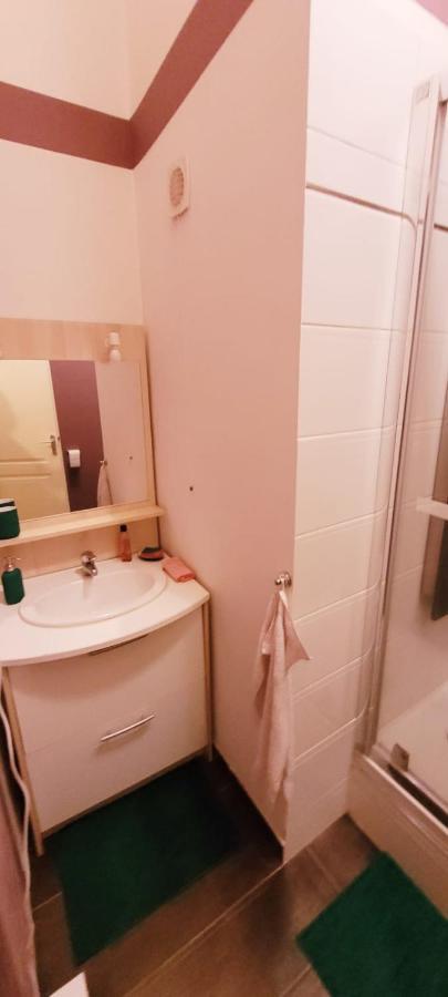 Apartament Charming Cosy Apt Near The Rhone Awinion Zewnętrze zdjęcie